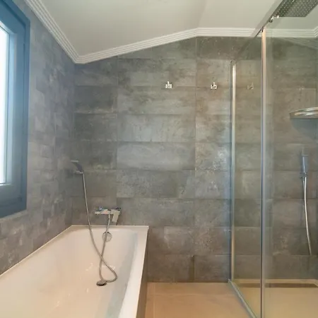Villa House Chapas Playa Marbella